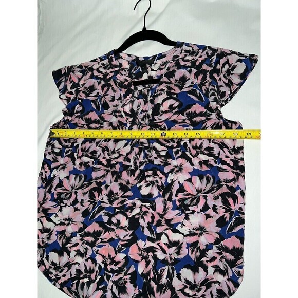 J. CREW 100% Silk Floral Hibiscus Print Flutter Sleeve Blue Pink Top 12P - Picture 6 of 8